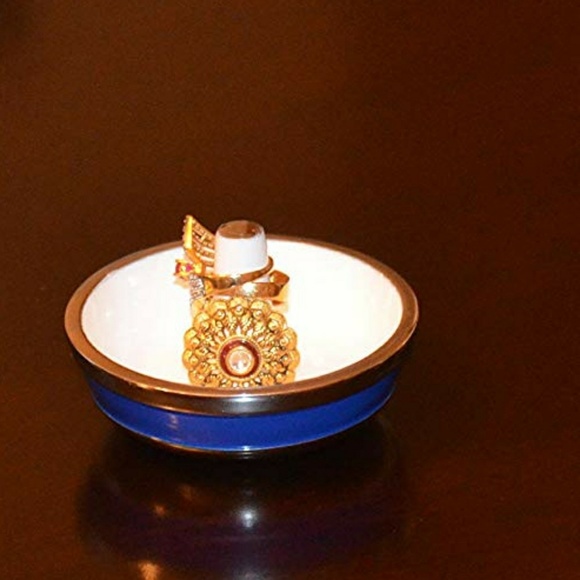 Engagement Ring Holder Dish - Picture 1 of 4
